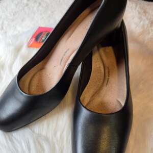 Black Shoes